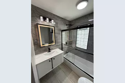 4324 N 14th St, Milwaukee, WI 53209 - Photo 4