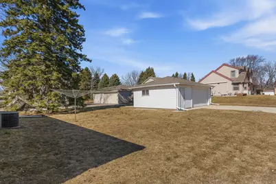 3474 E Sivyer Ave, Saint Francis, WI 53235 - Photo 16