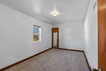 3474 E Sivyer Ave, Saint Francis, WI 53235 - Photo 10