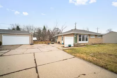 601  Edgewood Ave, South Milwaukee, WI 53172 - Photo 24