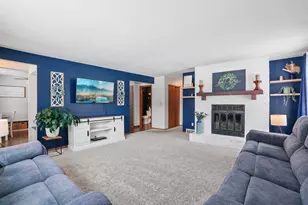 7254 S 38th St, Franklin, WI 53132 - Photo 2