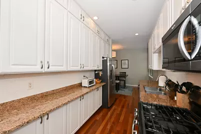 2136 N Commerce St, Milwaukee, WI 53212 - Photo 10