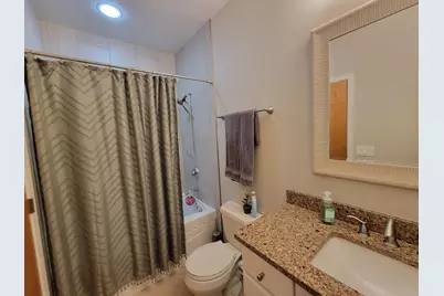 2136 N Commerce St, Milwaukee, WI 53212 - Photo 28