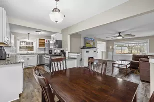 11220 11th Ave, Pleasant Prairie, WI 53158 - Photo 8