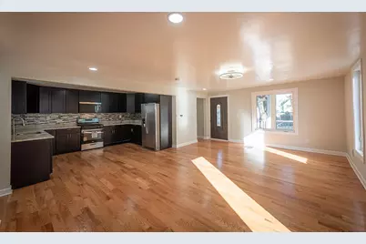 4810  16th Ave, Kenosha, WI 53140 - Photo 8