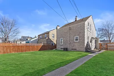 3223 S 25th St, Milwaukee, WI 53215 - Photo 2