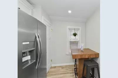 739 N 115th St, Wauwatosa, WI 53226 - Photo 10