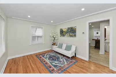 739 N 115th St, Wauwatosa, WI 53226 - Photo 4