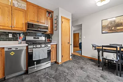 1111  Shorecrest Dr, Racine, WI 53402 - Photo 10