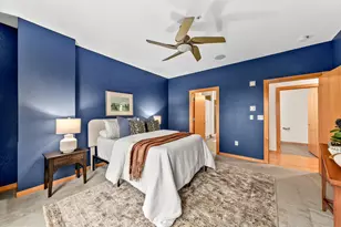 601 E Ogden Ave, Milwaukee, WI 53202 - Photo 30