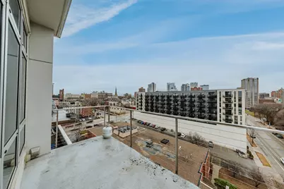 601 E Ogden Ave #810, Milwaukee, WI 53202 - Photo 24