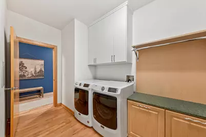 601 E Ogden Ave #810, Milwaukee, WI 53202 - Photo 34