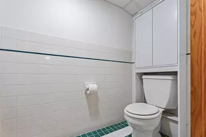 2135 S 102nd St #2137, West Allis, WI 53227 - Photo 14