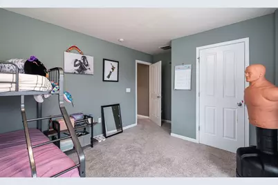 1691 N Marshall St #1, Milwaukee, WI 53202 - Photo 20