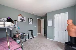 1691 N Marshall St, Milwaukee, WI 53202 - Photo 20