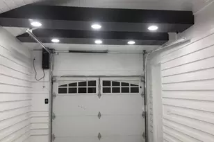 2948 S Orleans Ave, West Allis, WI 53227 - Photo 14