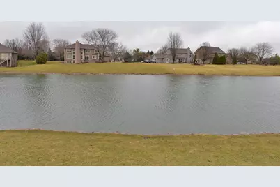 6244  Partridge Hills Dr, Racine, WI 53406 - Photo 38