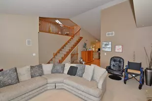 6244 Partridge Hills Dr, Racine, WI 53406 - Photo 4