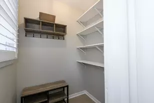 2018 N 114th St, Wauwatosa, WI 53226 - Photo 18