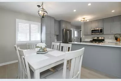 2018 N 114th St, Wauwatosa, WI 53226 - Photo 12