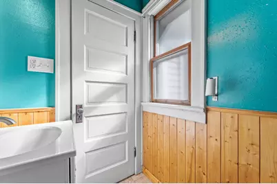 3137 S Pine Ave, Milwaukee, WI 53207 - Photo 10