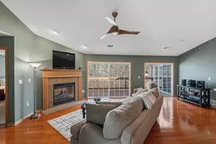 17940 W Jacob's Ridge Ct, New Berlin, WI 53146 - Photo 10