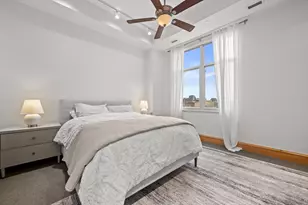 1313 N Franklin Pl, Milwaukee, WI 53202 - Photo 10