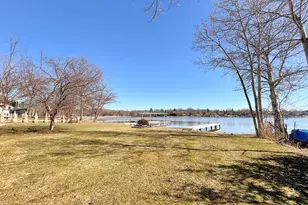 W336N6496 Lakeview Dr, Merton, WI 53066 - Photo 4