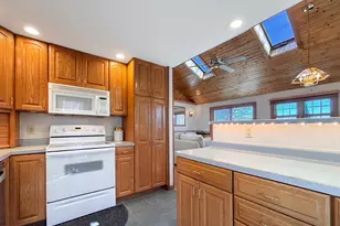 W336N6496 Lakeview Dr, Merton, WI 53066 - Photo 20