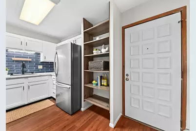 11957 W Appleton Ave #Unit 5, Milwaukee, WI 53224 - Photo 10