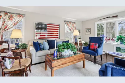 840  Kurtis Dr, Elm Grove, WI 53122 - Photo 10