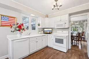 840 Kurtis Dr, Elm Grove, WI 53122 - Photo 16