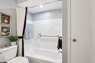 840  Kurtis Dr, Elm Grove, WI 53122 - Photo 26