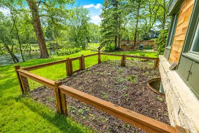 923 W Montclaire Ave, Glendale, WI 53217 - Photo 34