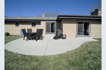 2401  Lander Ln, Waukesha, WI 53188 - Photo 6