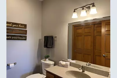 7439  Lee Rd, Hartford, WI 53027 - Photo 24