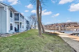 300 Foxwood Dr, Racine, WI 53185 - Photo 22