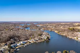 300 Foxwood Dr, Racine, WI 53185 - Photo 40