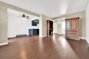 300 Foxwood Dr, Racine, WI 53185 - Photo 10