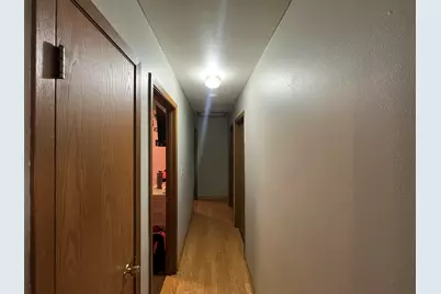 6908 W Greenbrook Ct, Milwaukee, WI 53223 - Photo 38