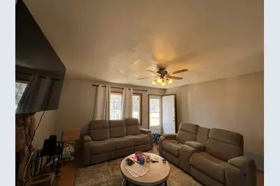 6908 W Greenbrook Ct, Milwaukee, WI 53223 - Photo 18