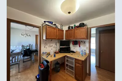 6908 W Greenbrook Ct, Milwaukee, WI 53223 - Photo 30