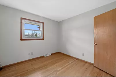 4884 W Willow Rd, Brown Deer, WI 53223 - Photo 24