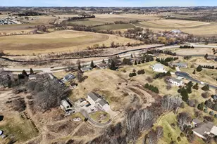 N1755 Sunset Ln, Auburn, WI 53010 - Photo 8