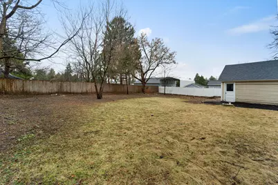14829  Washington Ave, Racine, WI 53182 - Photo 16