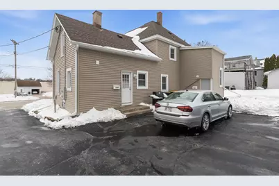 1909/1911  Salisbury Rd, West Bend, WI 53090 - Photo 4