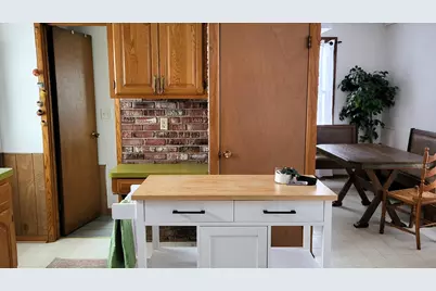 1909  Salisbury Rd #1911, West Bend, WI 53090 - Photo 8