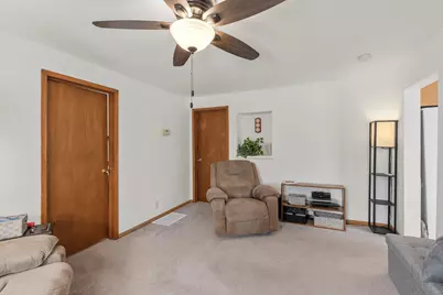 1909  Salisbury Rd #1911, West Bend, WI 53090 - Photo 12