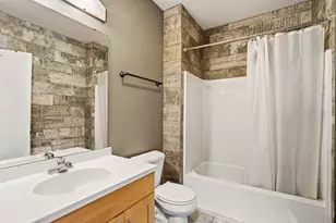 2080 N Commerce St, Milwaukee, WI 53212 - Photo 14