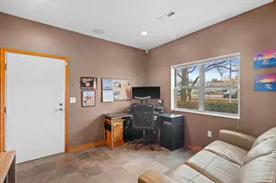 2146 N Commerce St, Milwaukee, WI 53212 - Photo 14